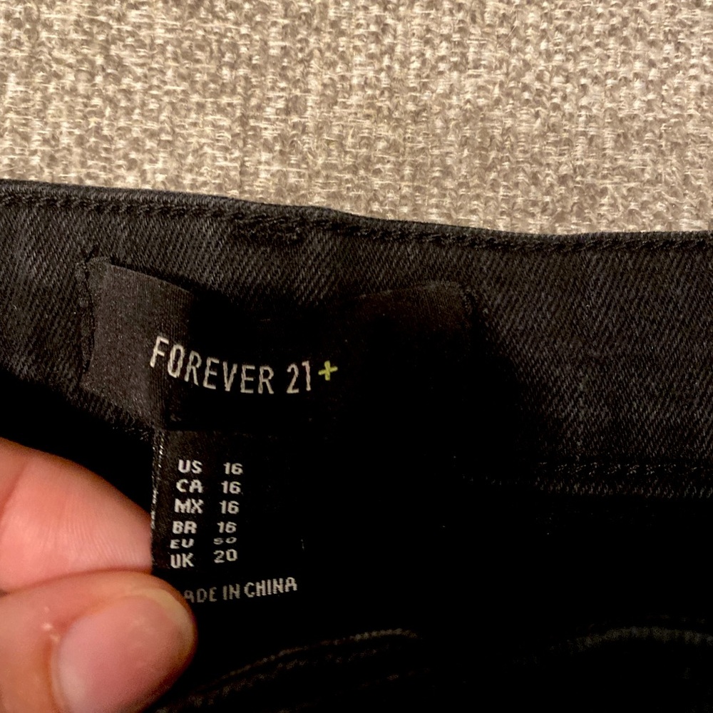 Forver21+ size 16 black distress jeans
